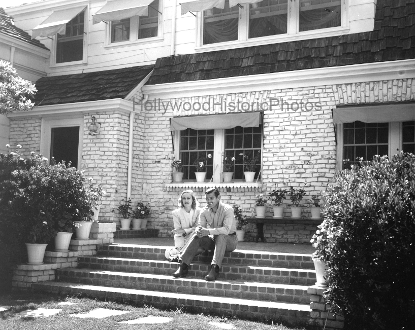 Clark Gable 1938 Carole Lombard at Gables Encino Estate WM.jpg